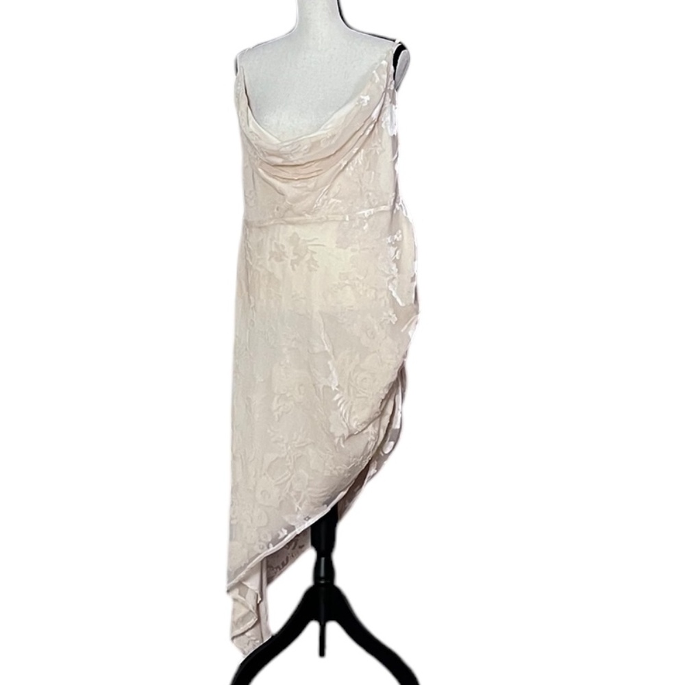 Pretty Little Thing Women's Cream Evening Assymetric Hem Gathered Side Sz 16 New